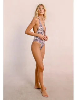 Bañador con estampado hebilla y espalda descubierta