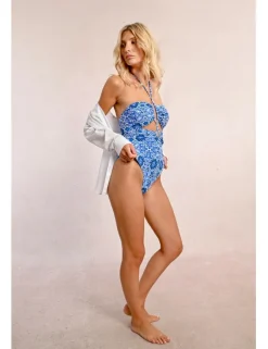 Bañador con estampado y aberturas