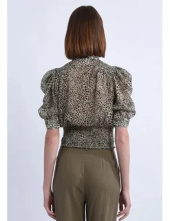 Blusa de manga corta abullonada con estampado