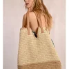 Bolso de rafia trenzada