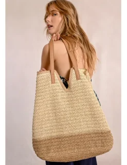 Bolso de rafia trenzada