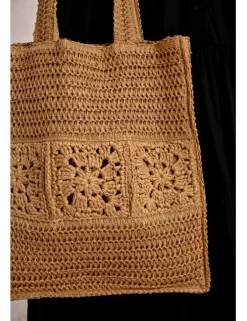 Bolso shopper de rafia detalle flores