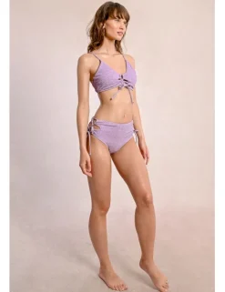 Braguita de bikini con lazada y aberturas