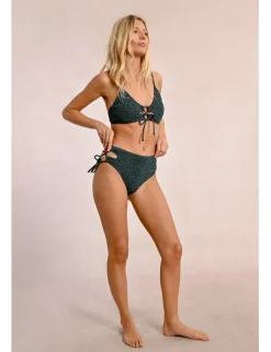 Braguita de bikini con lazada y aberturas