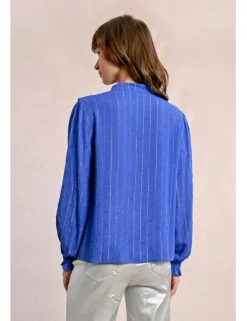 Camisa con volantes y estampado