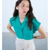 Camisa de manga corta bajo asimétrico