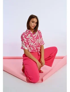 Camisa de manga corta con estampado y lazada