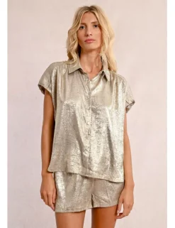 Camisa de manga corta de color metalizado