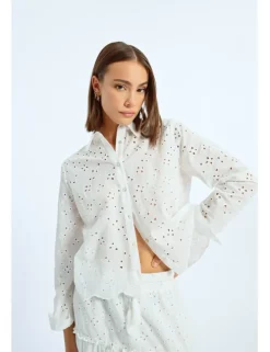 Camisa de manga larga detalle flores