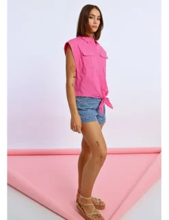 Camisa de manga mariposa con lazada