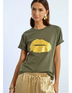 Camiseta de manga corta con estampado frontal
