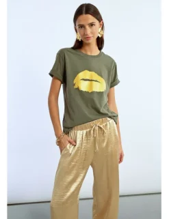 Camiseta de manga corta con estampado frontal