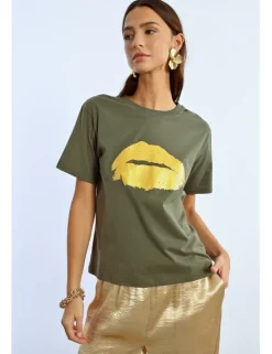 Camiseta de manga corta con estampado frontal