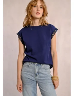 Camiseta de manga corta con detalles bordados