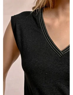 Camiseta de manga corta detalle ribete