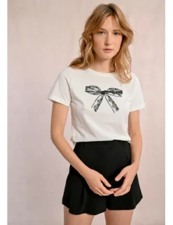 Camiseta de manga corta estampado lazo