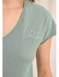 Camiseta de manga corta escote V