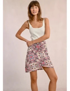Falda corta con estampado