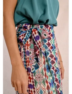 Falda larga con estampado y lazada