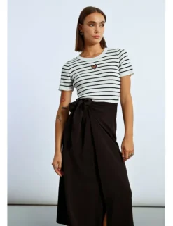 Falda midi con lazada