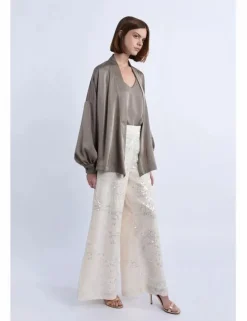 Kimono de manga abullonada en tejido satinado
