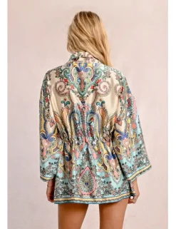 Kimono de manga larga con lazada y estampado