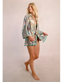 Kimono de manga larga con lazada y estampado