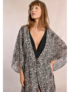 Kimono de manga mariposa con estampado