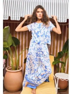 Pantalón largo amplio con estampado floral