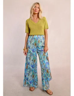 Pantalón largo amplio con estampado