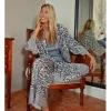 Pantalón largo con estampado animal