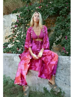 Pantalón largo con estampado y lazada