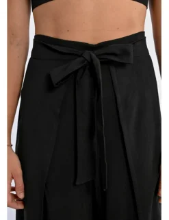 Pantalón largo con lazada