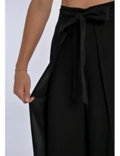 Pantalón largo con lazada
