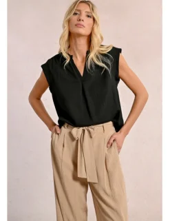 Pantalón largo con lazada y pliegues