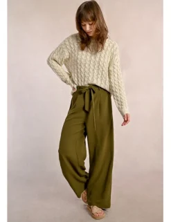 Pantalón largo con lazada y pliegues