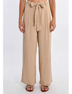 Pantalón largo con lazada y pliegues