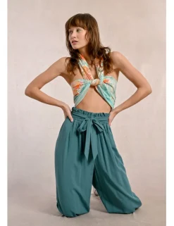 Pantalón largo con lazada y pliegues