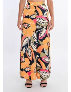 Pantalón largo de perneras anchas con estampado