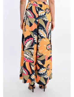 Pantalón largo de perneras anchas con estampado