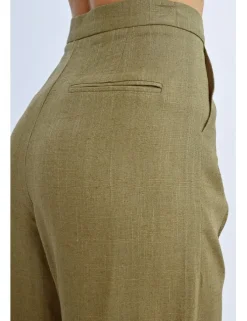 Pantalón largo detalle pliegues