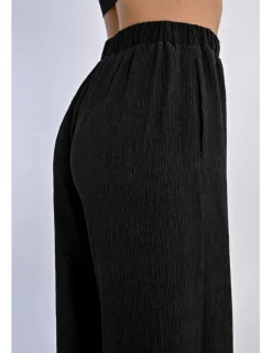 Pantalón largo detalle pliegues