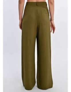 Pantalón largo detalle pliegues