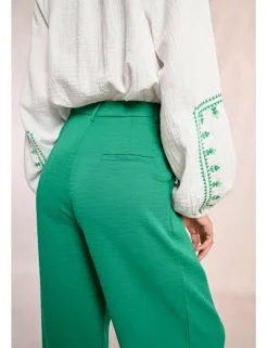 Pantalón largo detalle pliegues