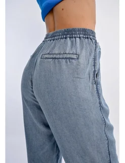 Pantalón largo efecto vaquero
