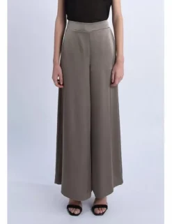 Pantalón largo en tejido satinado