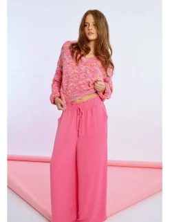 Pantalón largo perneras anchas