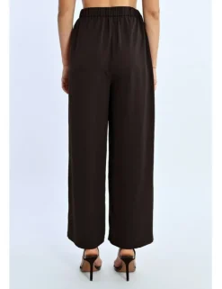 Pantalón largo perneras anchas
