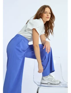 Pantalón largo perneras anchas