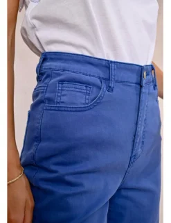 Pantalón largo perneras rectas